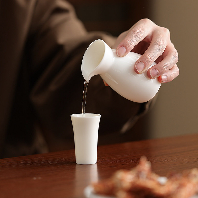 白瓷酒杯礼盒装礼20ml白酒杯高档迷你杯子 logo纯色小酒杯单杯