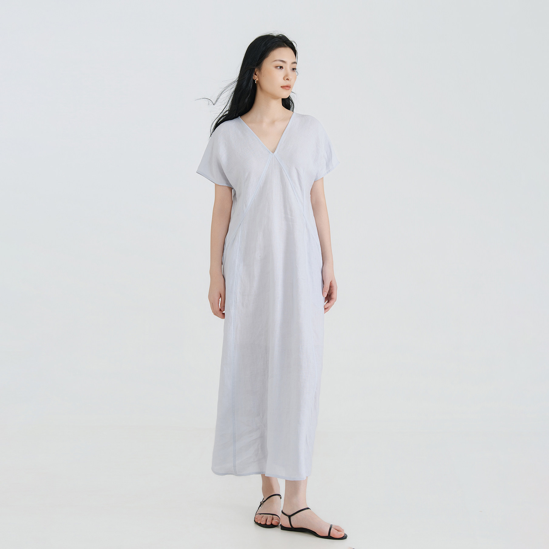 梭家 2026夏汉麻 V领短袖宽松A字连衣裙透气亲肤休闲女裙6279MY图片