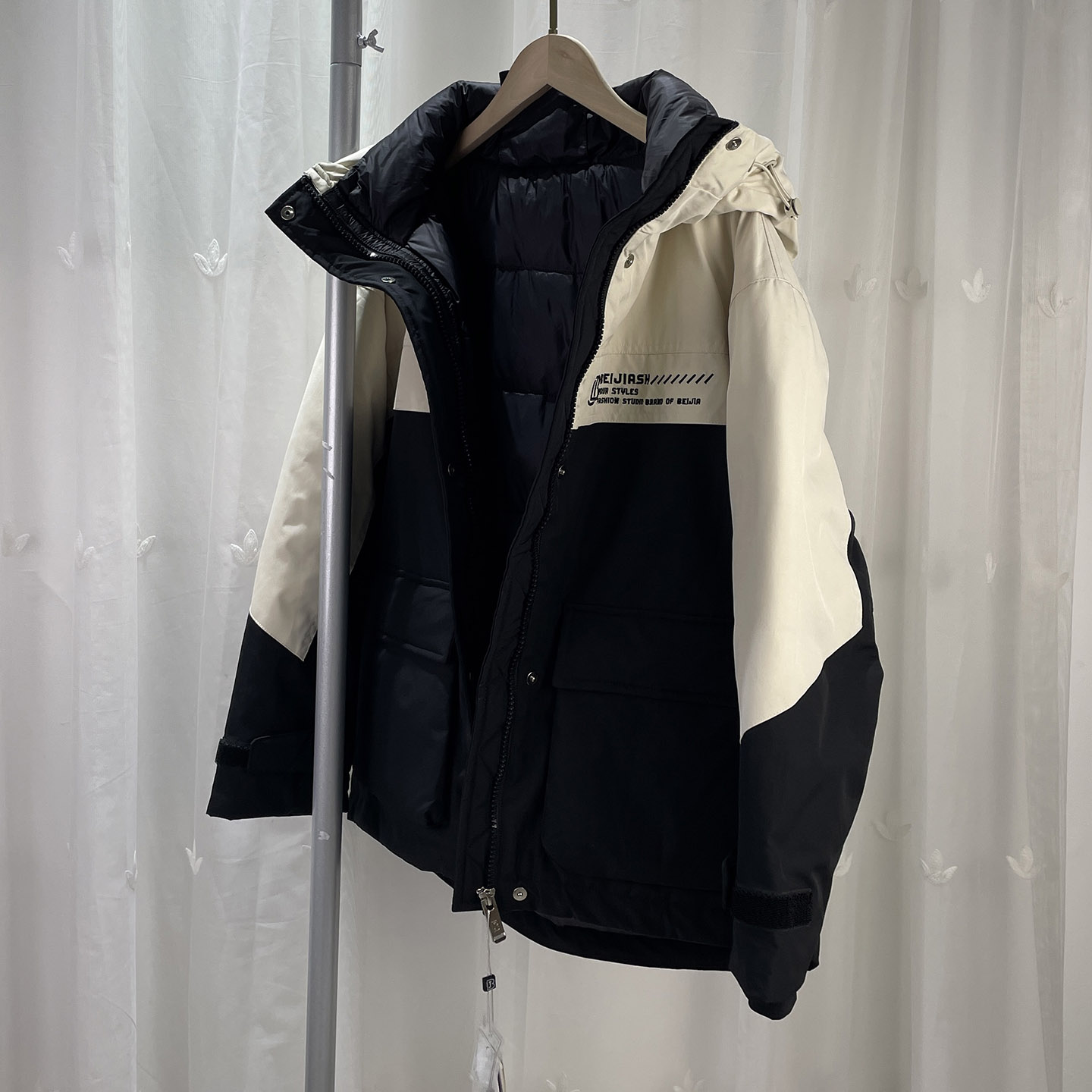 BJS品牌折扣童装大童男女拼色连帽羽绒服青少年鸭绒保暖外套