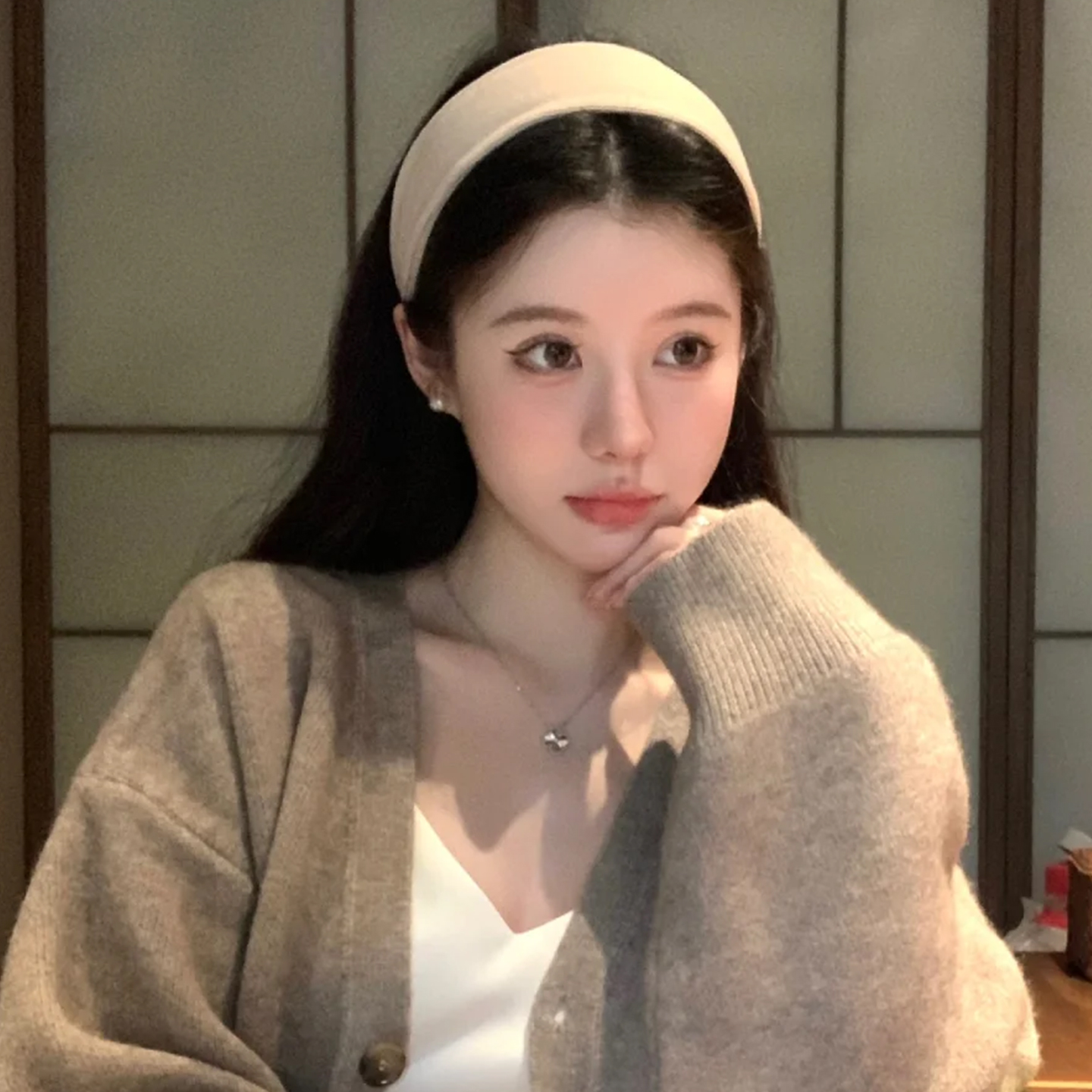 “优雅姐姐”白色发箍女日常外戴高级感轻奢韩系头箍发卡发捆发窟