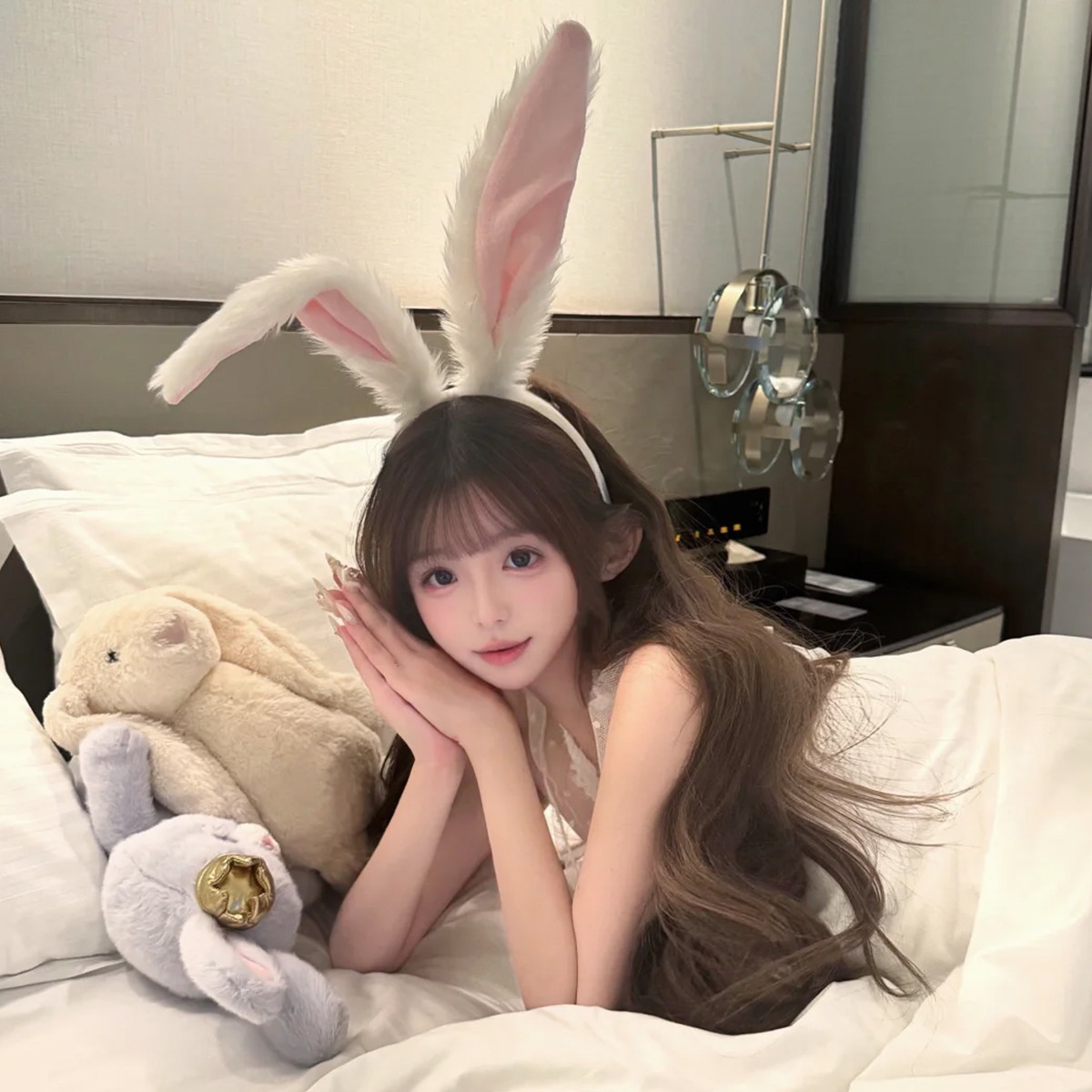 可爱兔子耳朵发箍毛绒头箍兔女郎网红cos拍照万圣节白色头饰发饰
