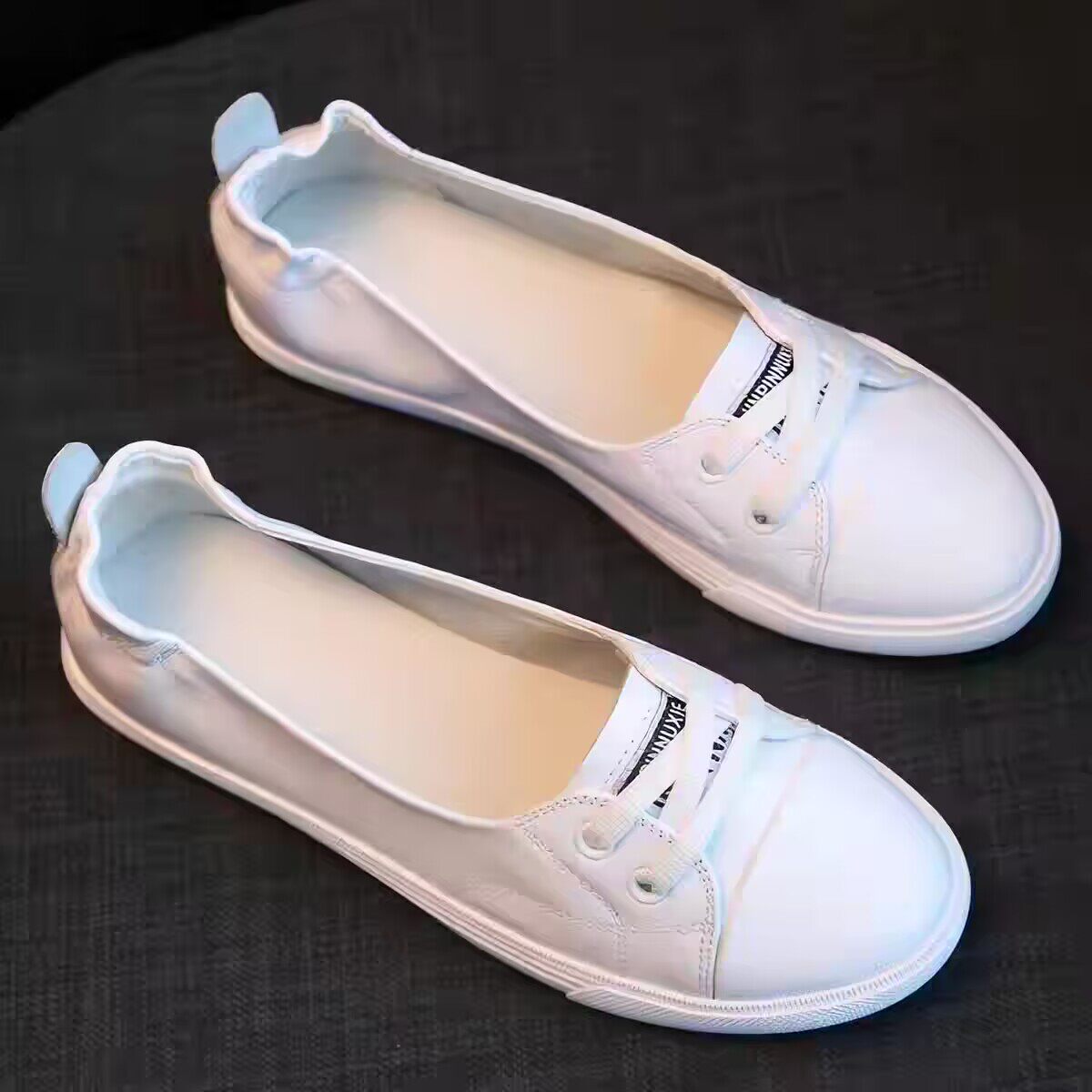 真皮小白鞋女平底韩版旅游板鞋