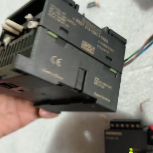 议价西门子S7-200 CN (2台)，一台CPU222CN