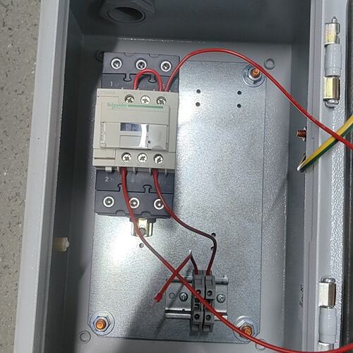 议价施耐德配电箱LC1D40A
