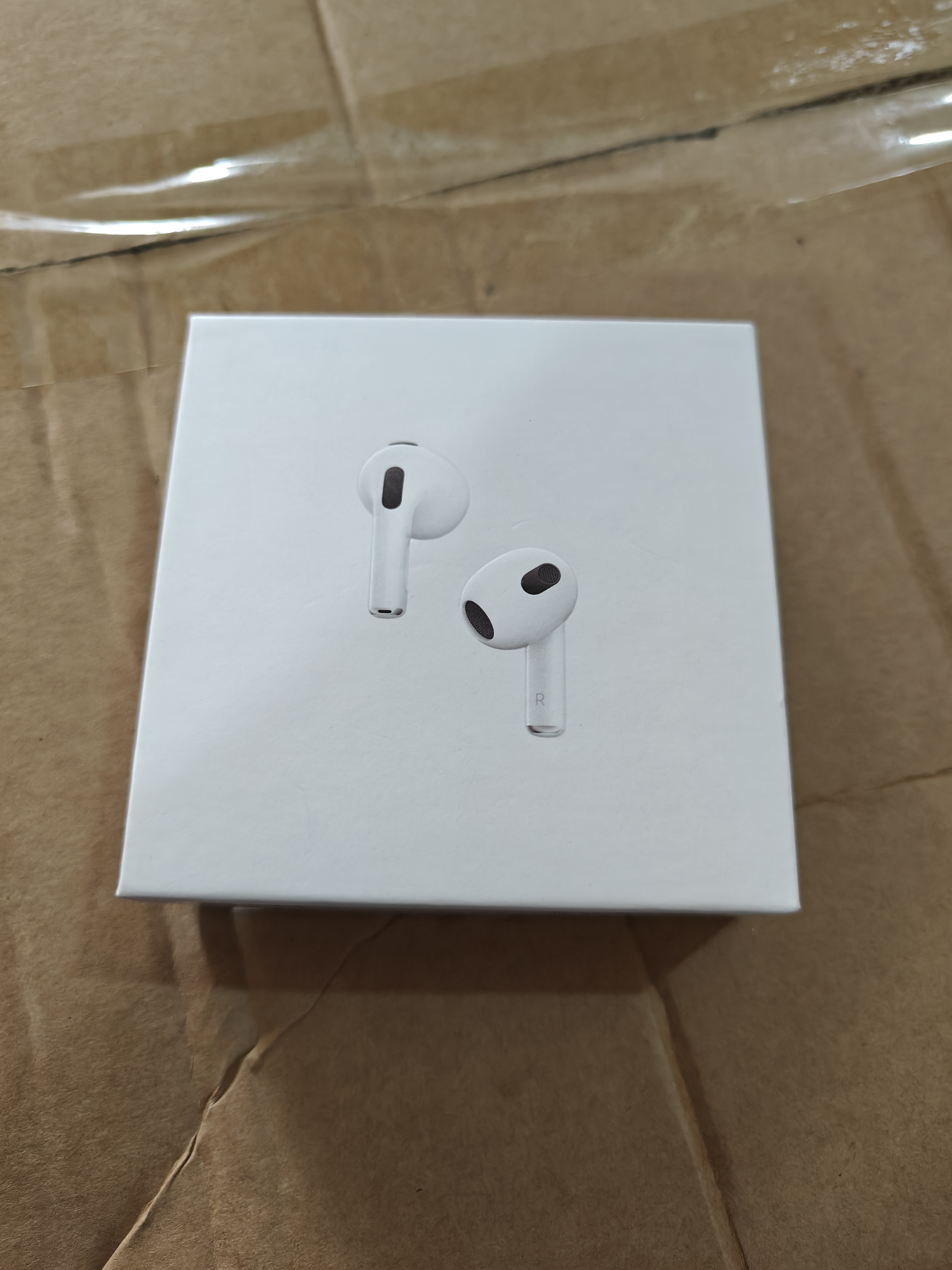 捡漏！蓝牙耳机盒 带一条USB-Typec数据线（没有耳机）