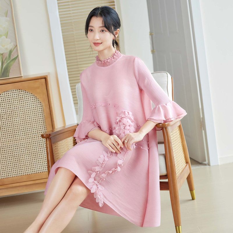 高端重工连衣裙2025新款小个子妈妈春装粉色气质裙子胖mm大码女装
