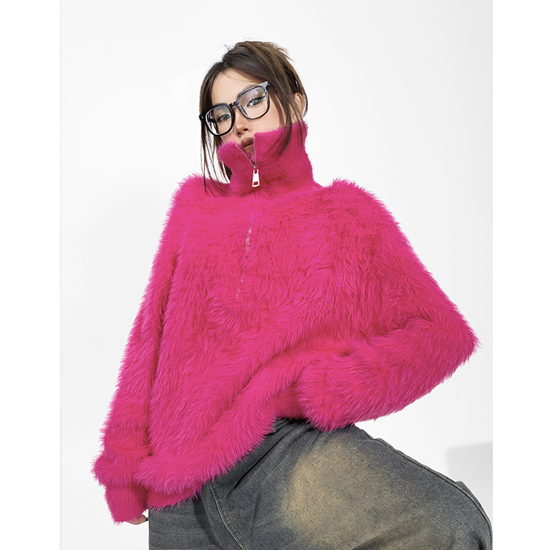 慵懒风大翻领仿貂绒粉色宽松毛衣