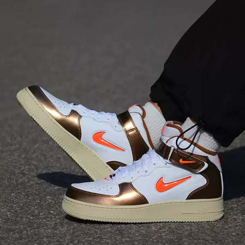 空军一号中帮复古运动休闲板鞋男