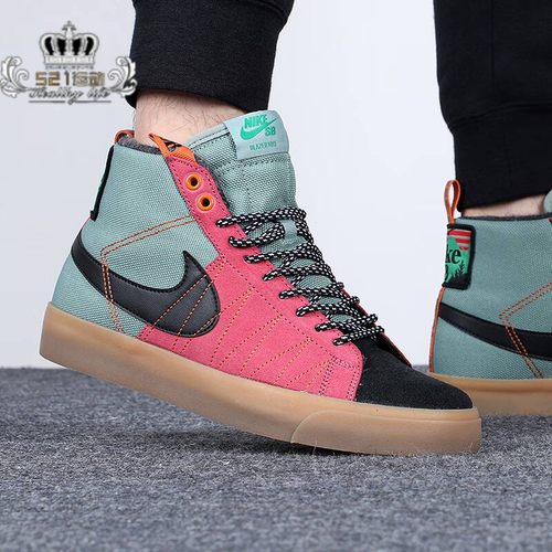 耐克情侣开拓者复古中帮休闲板鞋