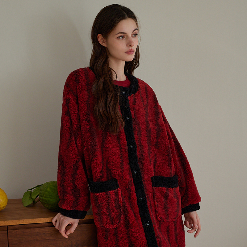 思馨坊秋冬珊瑚绒睡袍女中长款女