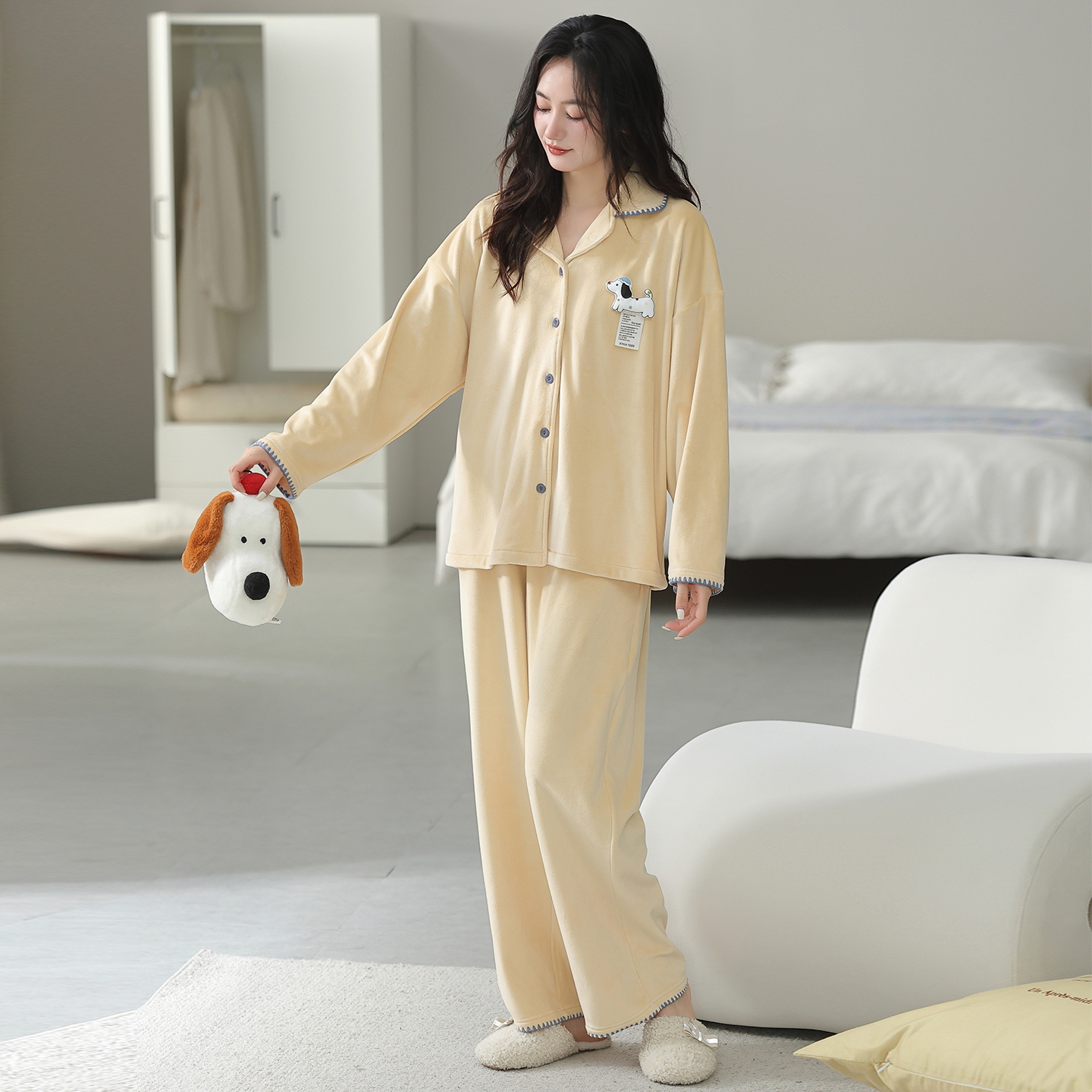 思馨坊新款海岛绒卡通小狗睡衣冬