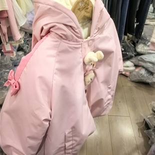 女童秋冬季新款女宝宝纯色可爱蝴蝶结乖萌女童卡通冬天连帽外套潮