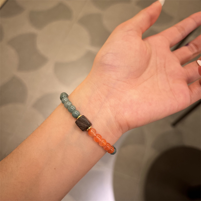 天然南红玛瑙配翡翠圆珠多宝手链