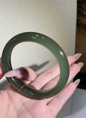 天然和田玉高冰级湖水绿手镯饰品