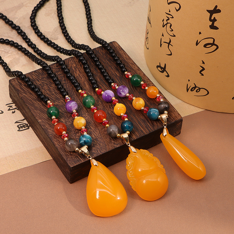 2025新款民族风长款百搭网红吊坠玻璃复古时尚项链简约挂件毛衣链