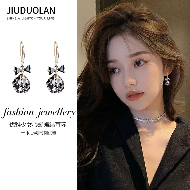 高级感黑色蝴蝶结锆石耳环女轻奢圆脸耳钩2026新款爆款洋气耳饰品,饰品/流行首饰/时尚饰品新,耳环,淘宝优惠券,粉丝福利购,淘宝优惠卷