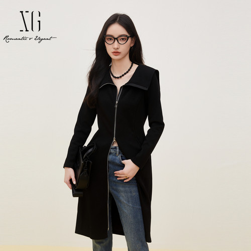 XG/雪歌专柜方领长袖连衣裙女