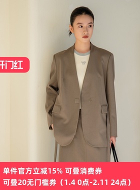 XG/雪歌26春新款极简风无领西装女长袖优雅卡其上衣XL107011A285