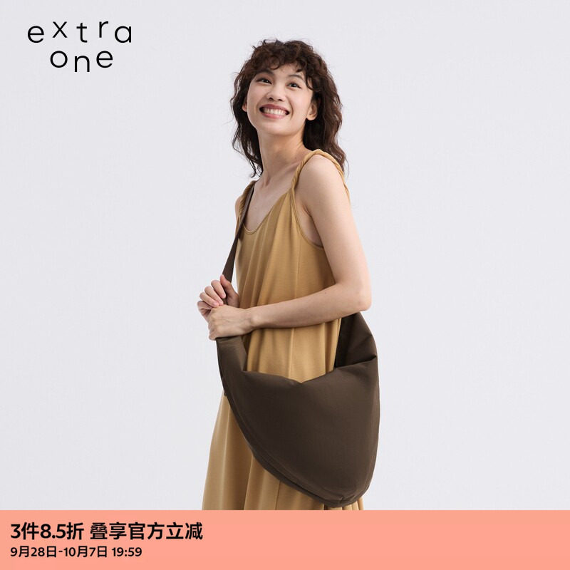 extraone休闲尼龙布大号流浪包图片