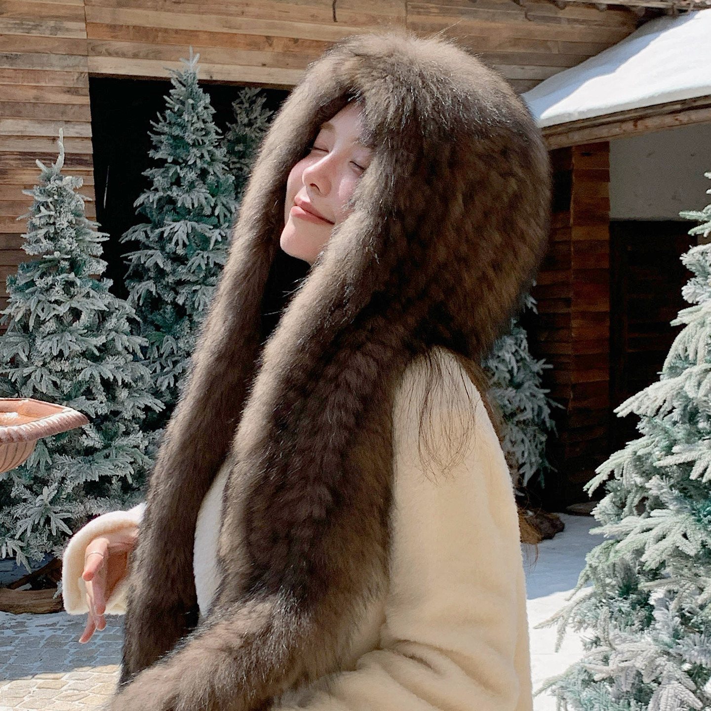 狐狸毛做了紫貂的颜色非常大气