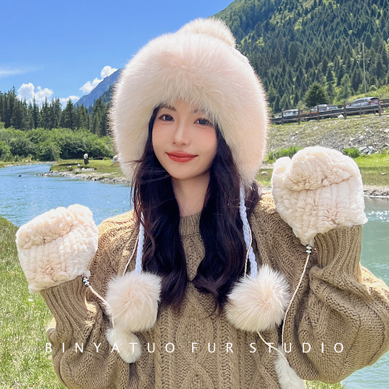 甜美气质显脸小雷锋帽