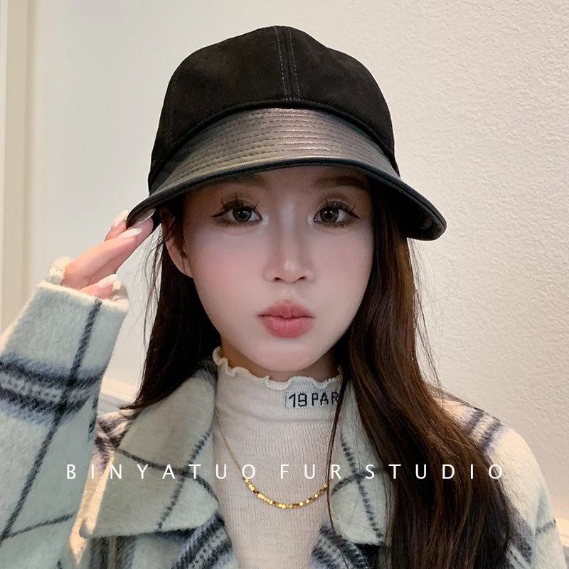 鸭舌帽休闲显脸小女秋冬羊皮帽子