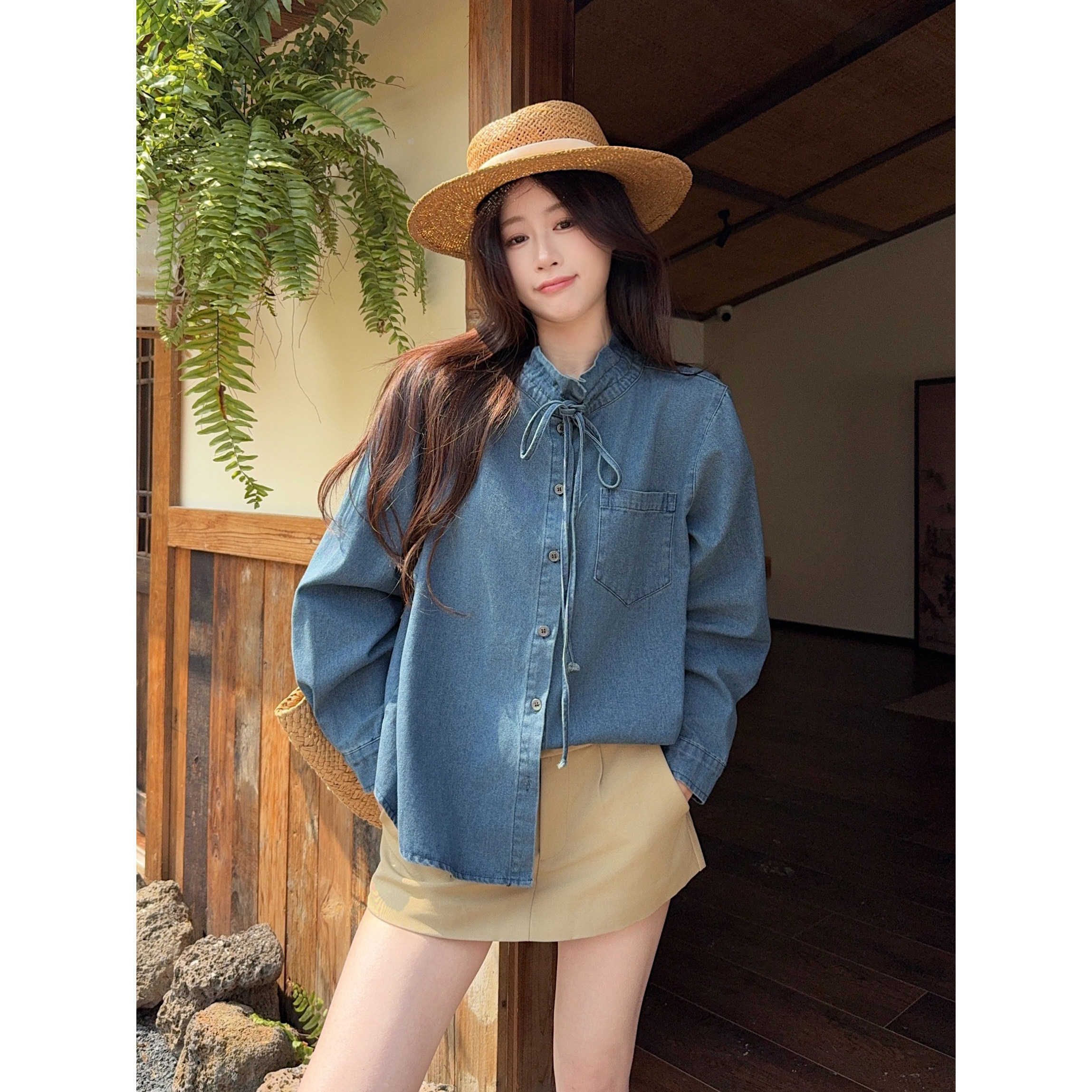 时尚复古花边立领系带牛仔衬衫外套女秋季新款设计感别致长袖上衣