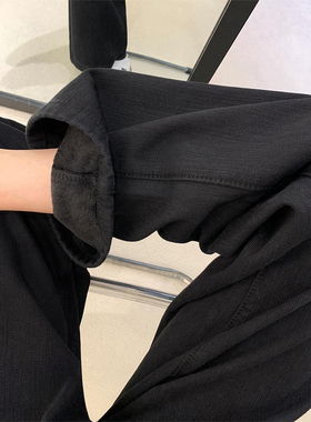 黑色加绒加厚直筒牛仔裤女冬季新款胖妹妹mm高腰遮胯显瘦阔腿长裤