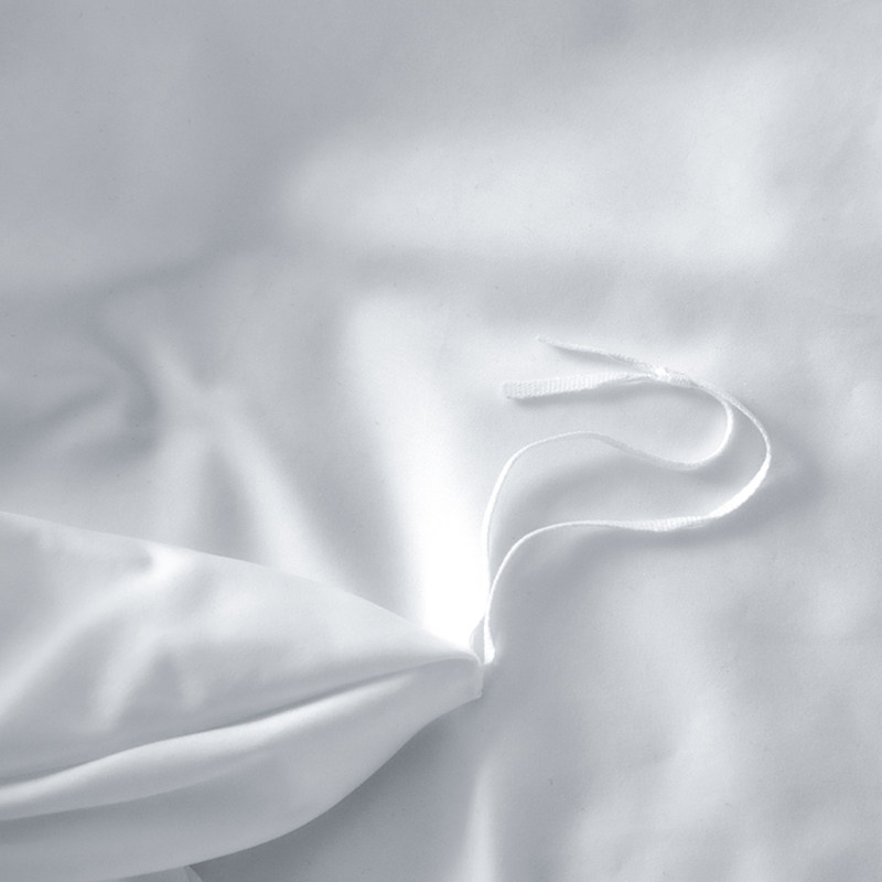 80 SATIN WHITE BEDS FIVE-STAR HOTEL FOUR-PIECE COTTON COTTON QUILT COVERS BED SHEETS THREE-PIECE HATS
