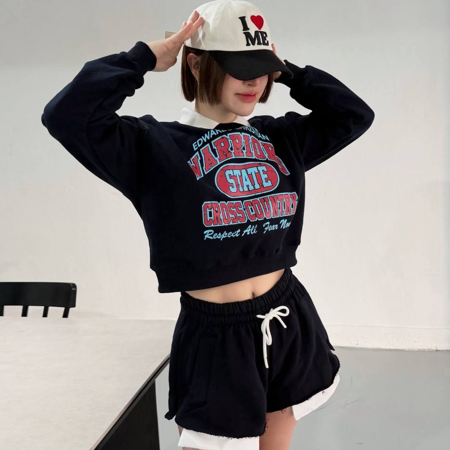 韩国代购女装2026早春EXIT潮款字母印花宽松短款卫衣+短裤套装,女装/女士精品,时尚套装,淘宝优惠券,粉丝福利购,淘宝优惠卷