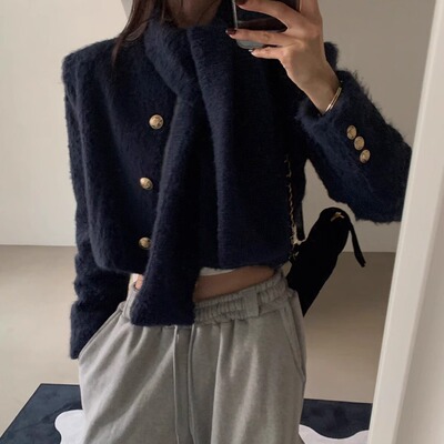 加绒里温暖系扣围脖短款外套