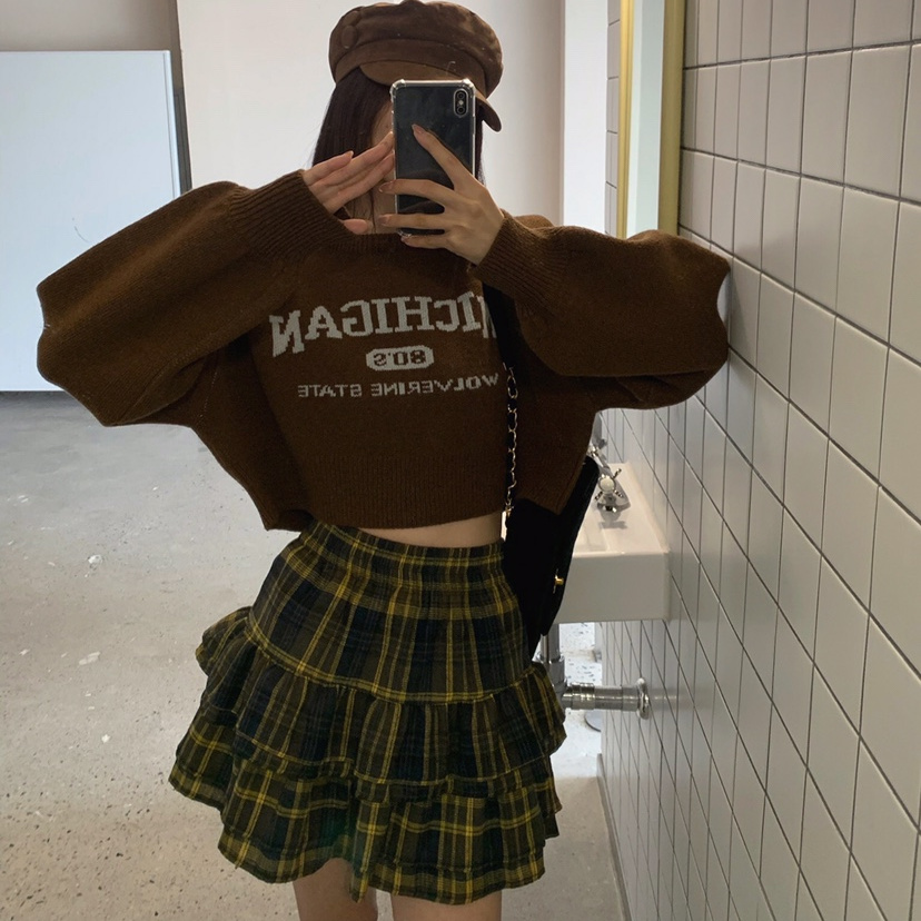 字母印花宽松时尚短款套头针织衫