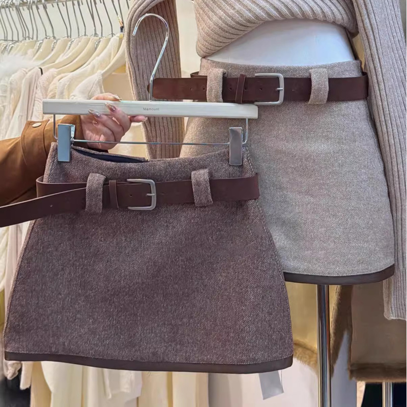 2025冬上新韩系百搭A字撞色洋气轻奢显瘦半身裙(配腰带)