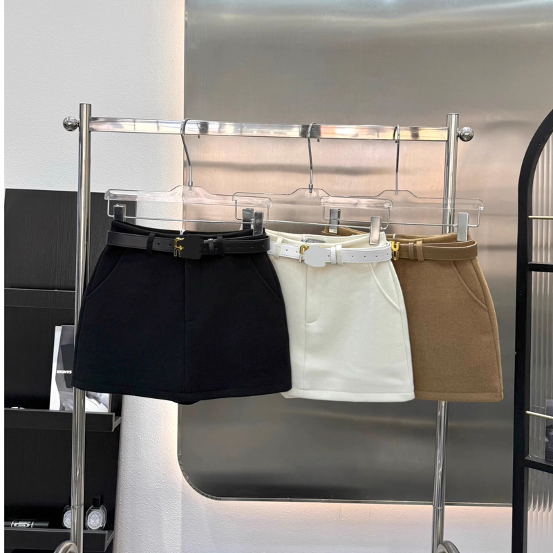 毛呢冬季新款短裙女高腰韩版网红a字修身显瘦半身裙防走光口袋潮