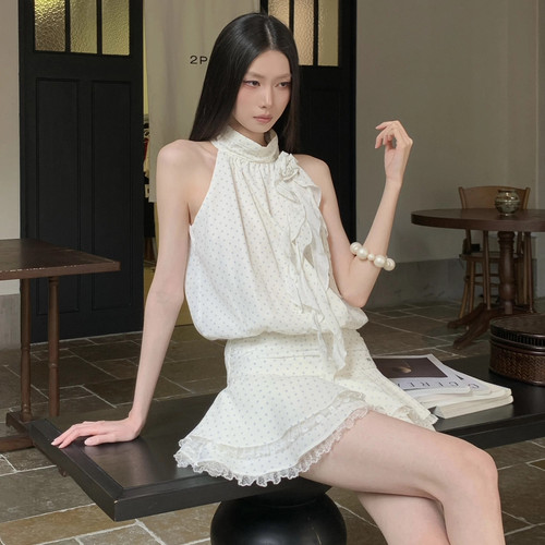 weekendhub挂脖连衣裙女夏季无袖短裙法式辣妹设计感连衣裙