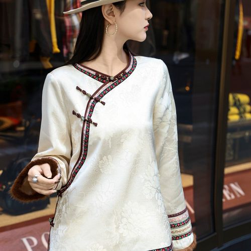 诺家创意感拼接花边袖口拼接仿水貂毛小衫（含50羊毛）YS65-G106