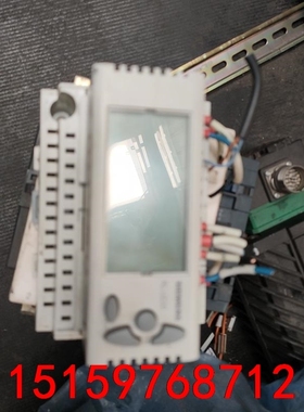 原装西门子通用控制器 RLU220 ，原装拆机，成色如图，喜议价