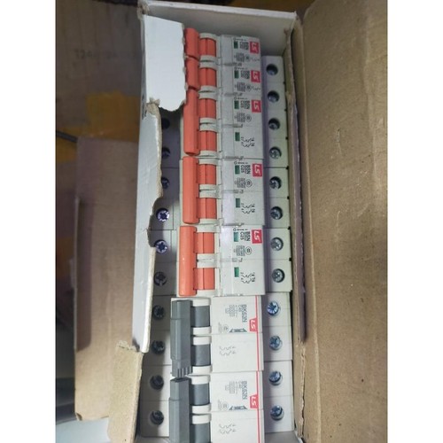 全新的未使用韩国龙胜LS空气开关BK63N 40A的38支，议价