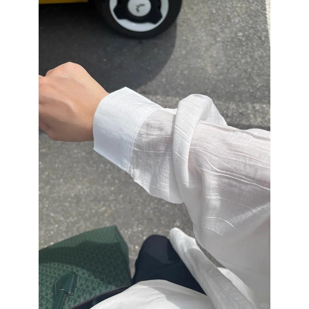 白色冰丝肌理感防晒衬衫外图片