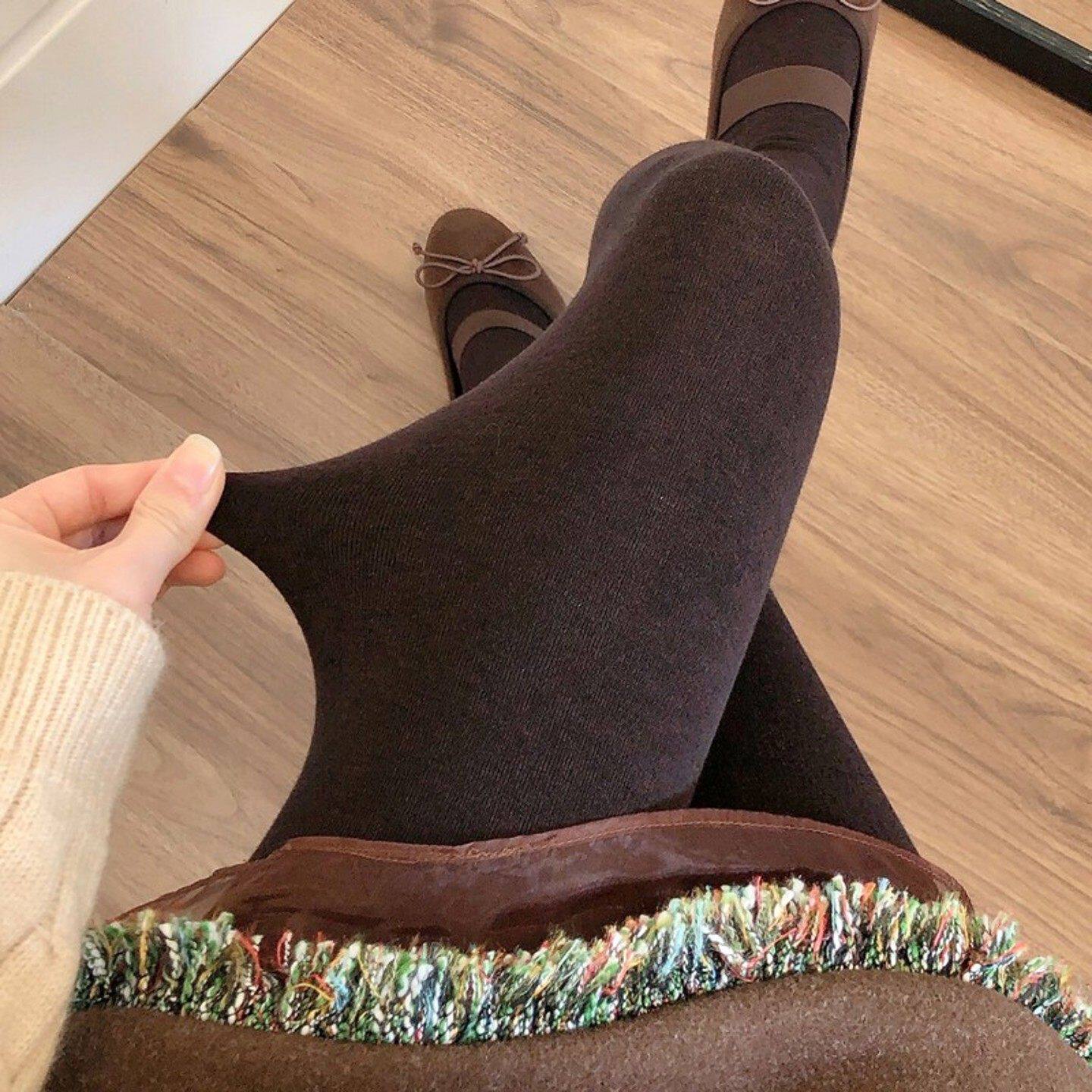 咖啡色平纹内搭裤女外穿秋冬季加绒加厚保暖显瘦配裙子踩脚裤袜