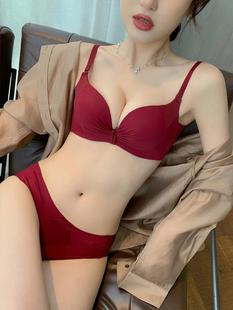 UMA MARA本命年内衣女小胸聚拢上托红色无钢圈无痕收副乳文胸套装