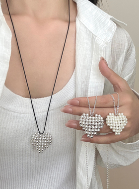 爱心黑绳项链女轻奢小众锁骨链2025新款长款可调节颈链配饰品