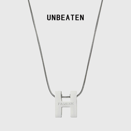 unbeaten小众设计字母钛钢项链女
