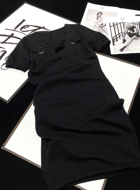 CCA小众设计感V领绑带短袖针织连衣裙黑色直筒宽松显瘦百搭裙子女