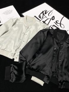 CCA自制辣妹风仿绸缎亮面短款 排扣飞行员夹克外套醋酸缎面棒球服