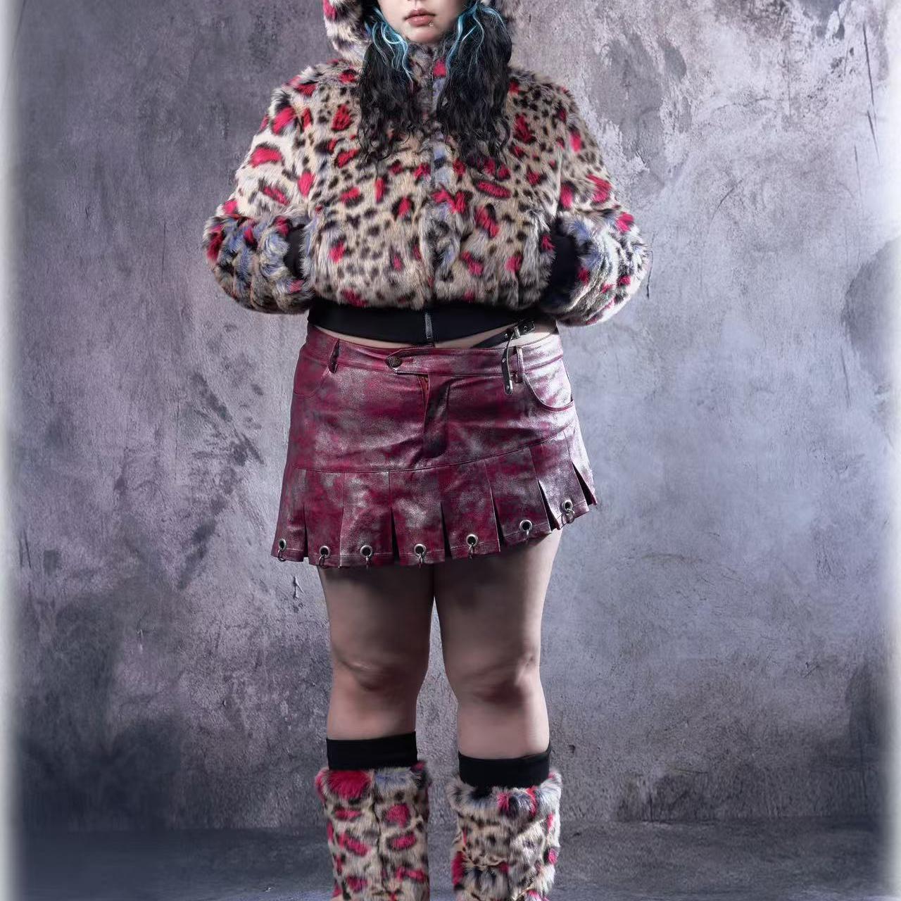 斜低腰半身皮裙StealTheHeart