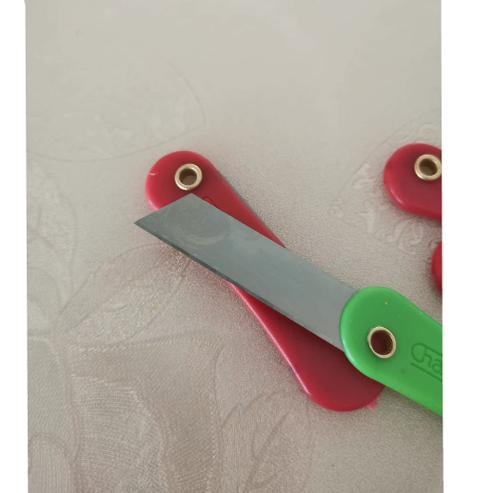 折叠铅笔刀迷你美工刀学生用小号便携随身小刀裁纸刀开箱器小刀