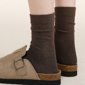 搭配同色系勃肯鞋 今年 爱上咖色系月子袜子了 好赞～无骨堆堆袜