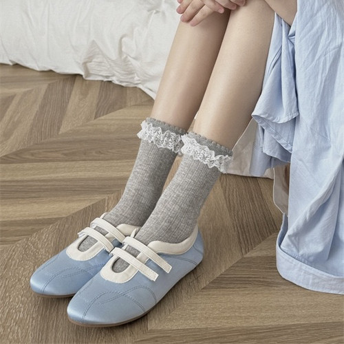 谁懂哇！花边蕾丝好piu亮啊！自带氛围感！芭蕾女孩冲吖~~纯欲