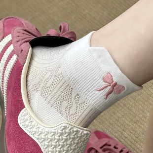 妥妥芭蕾风 白色小短袜搭配粉色刺绣蝴蝶结也太漂亮辣 White 吼吼